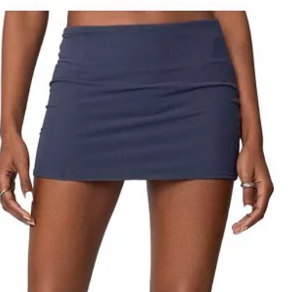 Grey Micro Mini Skirt from Edikted